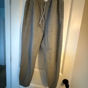 Lululemon Athletica Men's Heathered Gray Joggers